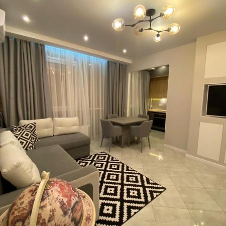 Vip Apartment In Odessa Exterior photo