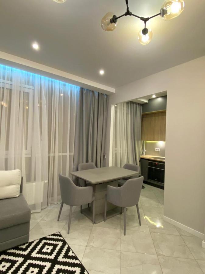 Vip Apartment In Odessa Exterior photo