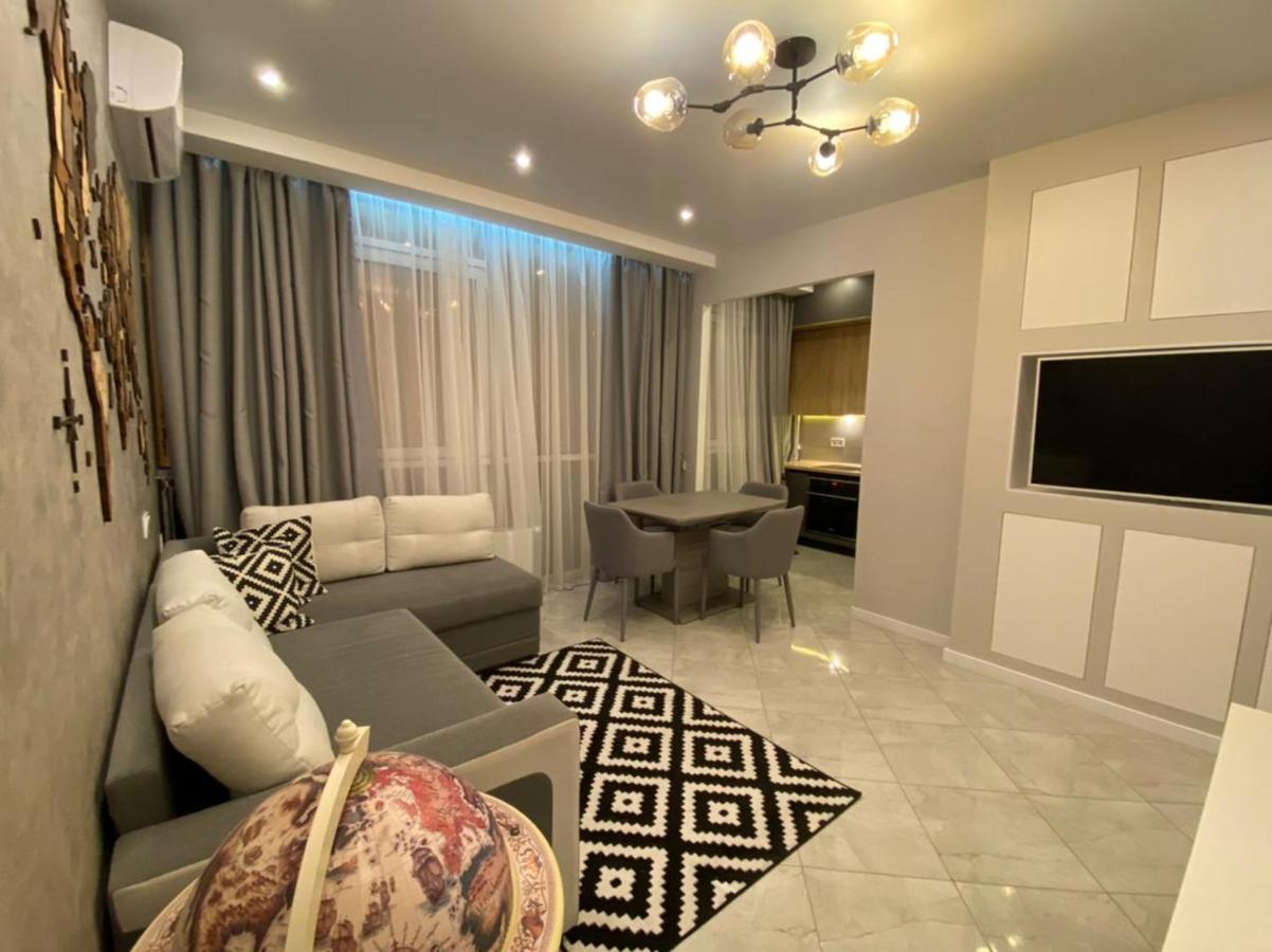 Vip Apartment In Odessa Exterior photo